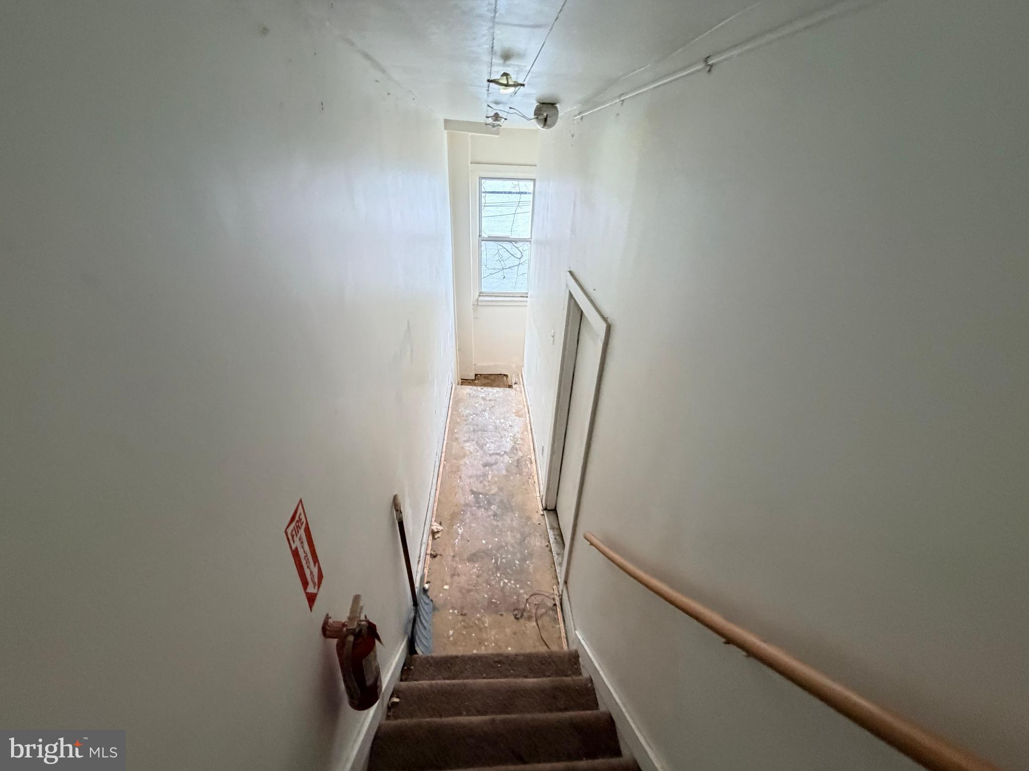 3252 Keswick Road Baltimore, MD 21211 - Photo 39 of 39 stairs to third floor