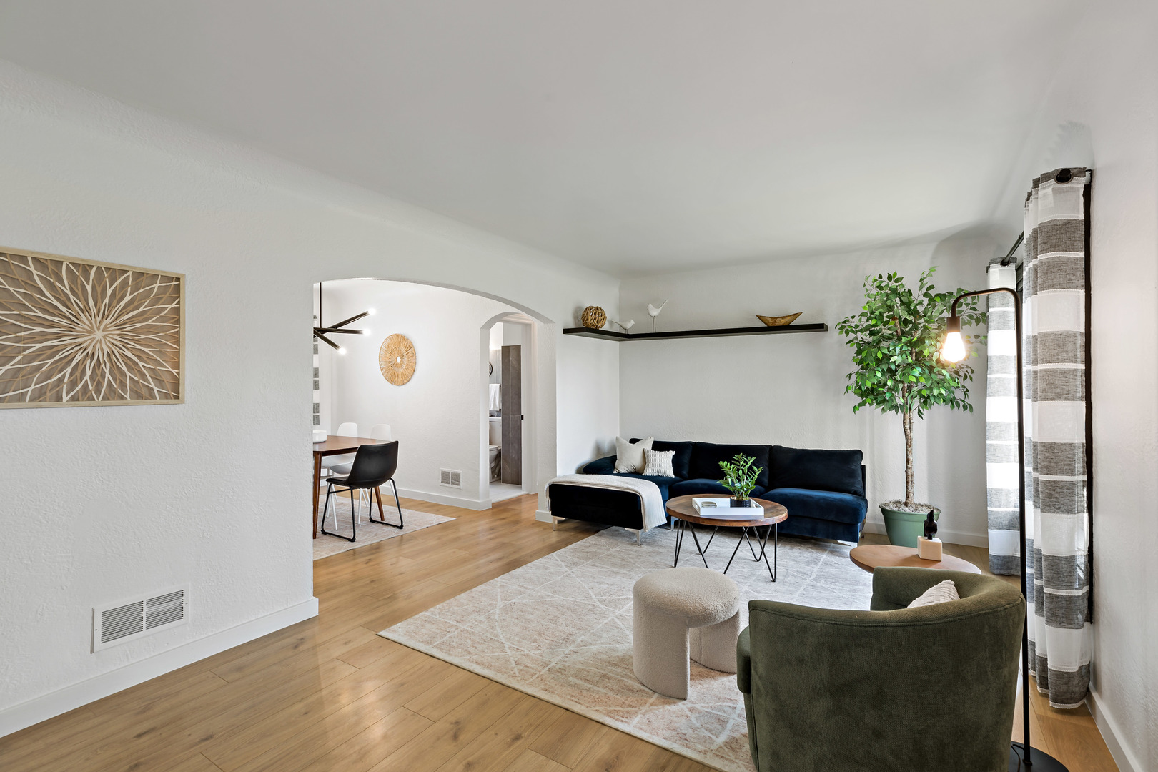 3634 177th Street Lansing, IL 60438 - Photo 9 of 15 a living room with furniture and a potted plant