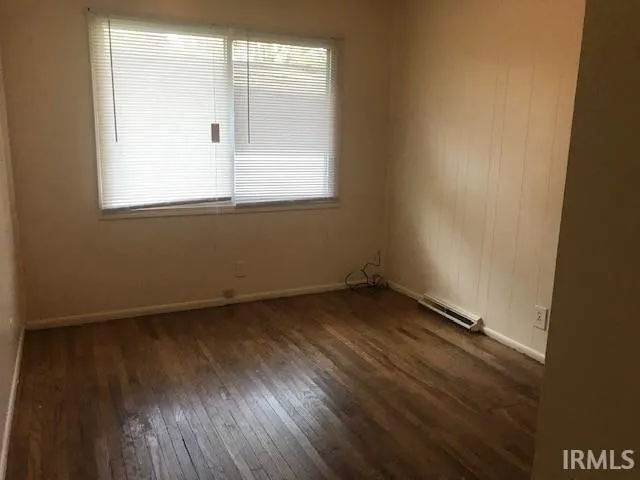 $3,300 | 422 North Clark Street, Bloomington, IN 47408