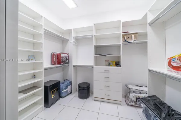 $10,000 | 1547 Mariner Way, Hollywood, FL 33019