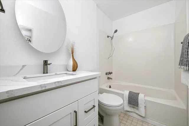 $599,000 | 957 South Arnold Way, Half Moon Bay, CA 94019