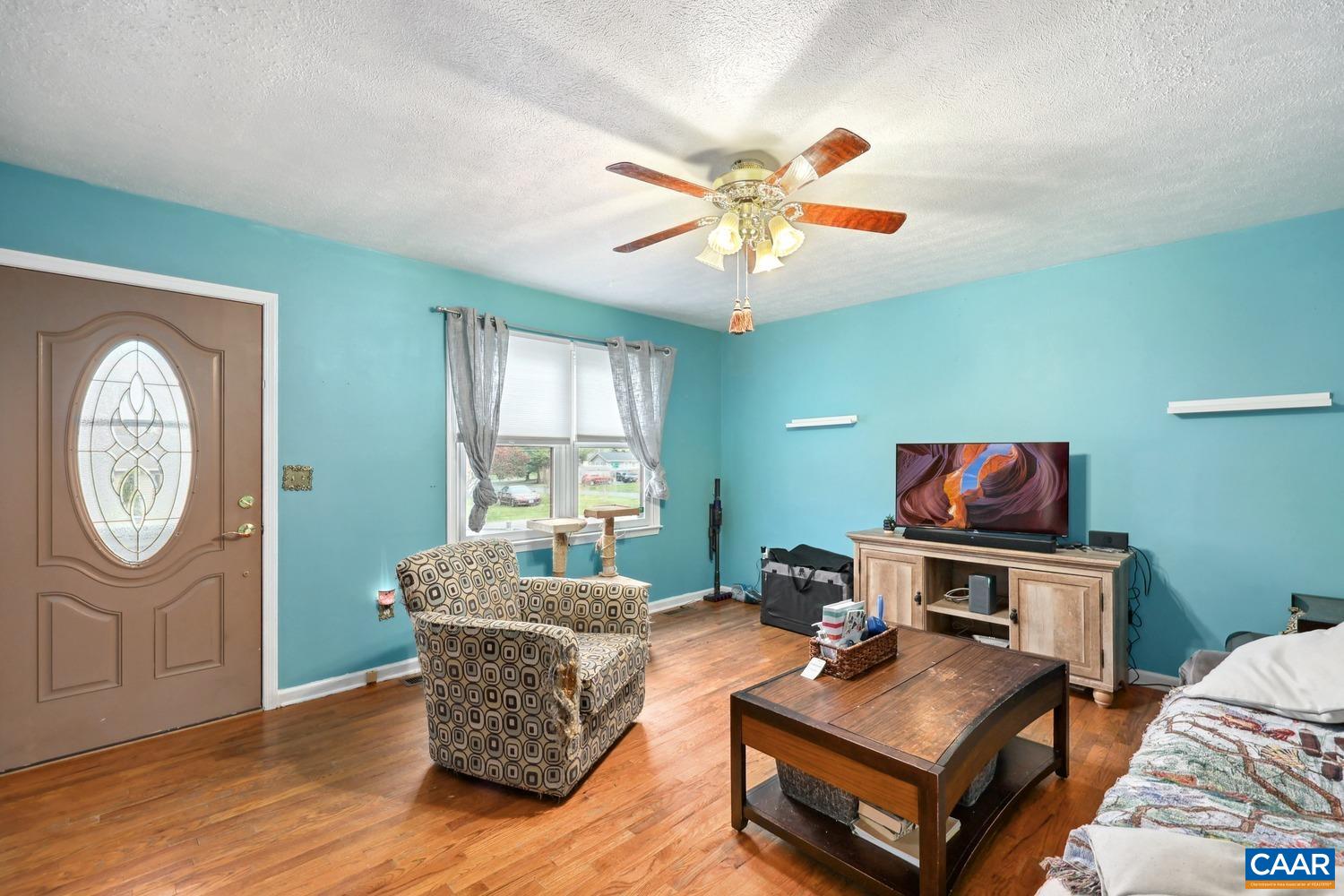 63 Ox Road Waynesboro, VA 22980 - Photo 4 of 25 a living room with furniture and a wooden floor
