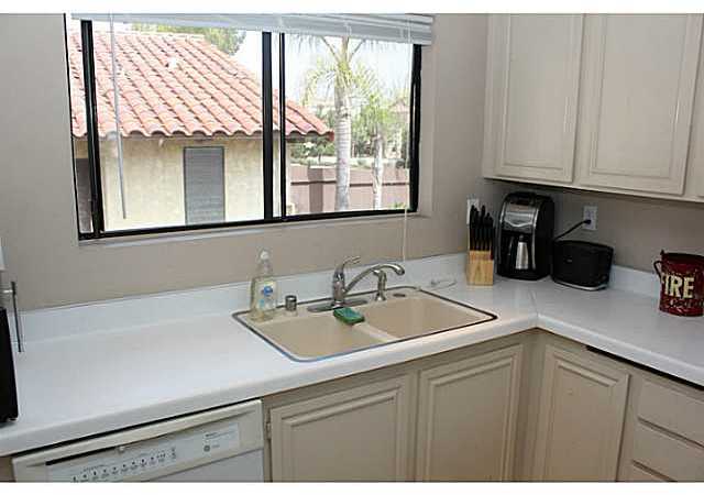 1929 Alga Road, Unit B Carlsbad, CA 92009 - Photo 6 of 18
