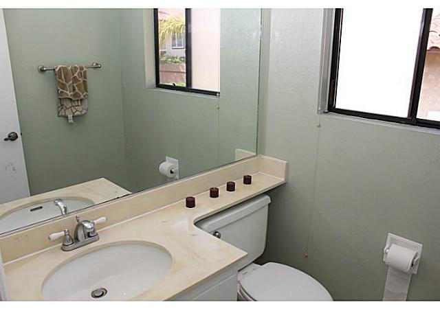 1929 Alga Road, Unit B Carlsbad, CA 92009 - Photo 8 of 18