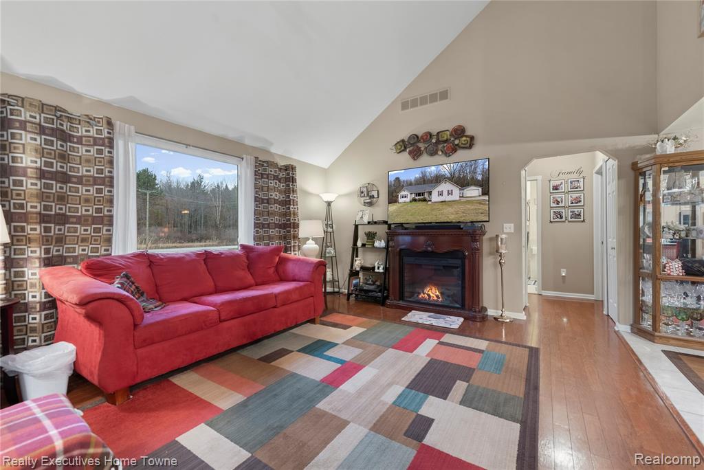 7037 Yager Road St. Clair, MI 48079 - Photo 8 of 31