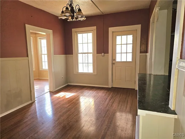 $260,000 | 305 Highland Avenue, De Witt, NY 13057