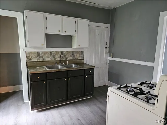 $260,000 | 305 Highland Avenue, De Witt, NY 13057