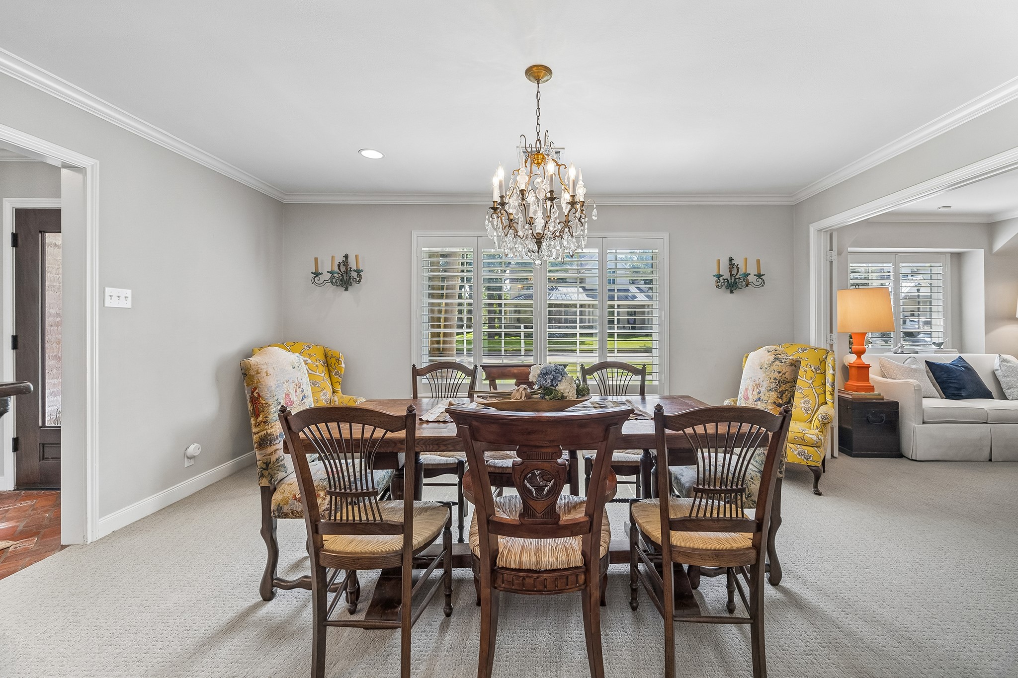 12615 Taylorcrest Road Houston, TX 77024 - Photo 6 of 29 Spacious and full of light!