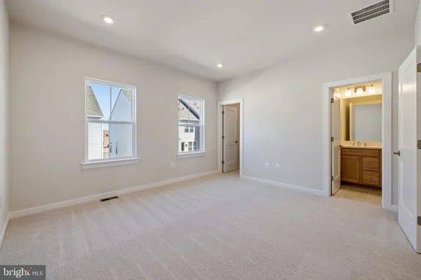 $3,599 | 42580 Pitlochry Terrace, Sterling, VA 20166