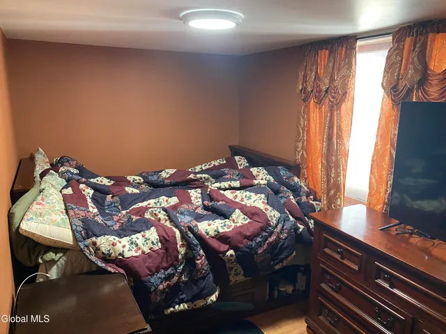 $234,900 | 817 Holland Road, Schenectady, NY 12303