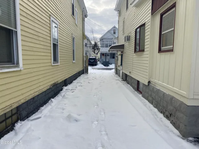 $234,900 | 817 Holland Road, Schenectady, NY 12303