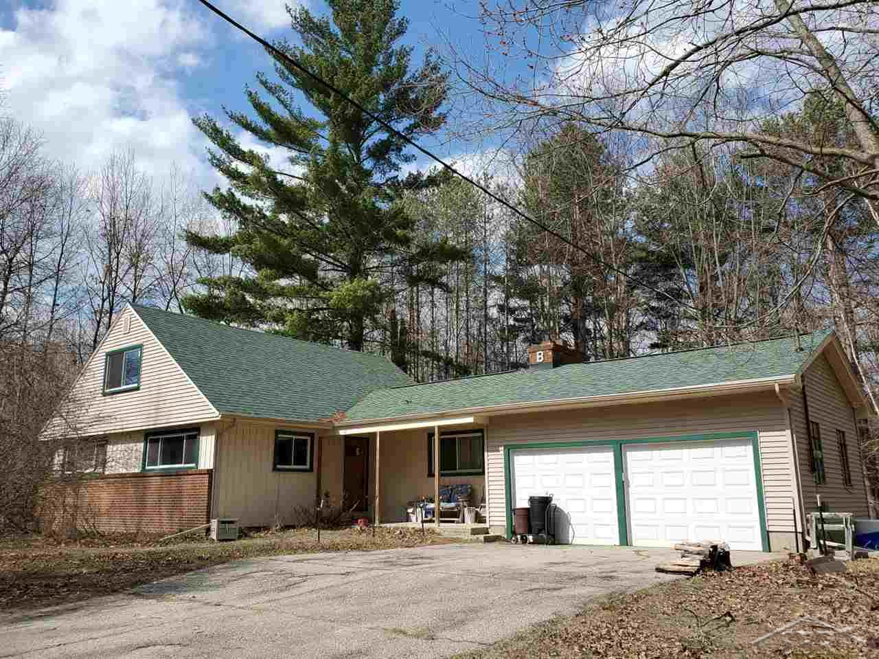 11700 Frost Road Freeland, MI 48623 - Photo 1 of 6 50037436.JPG