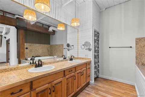 $949,000 | 1940 Blake Street, Unit 301, Denver, CO 80202