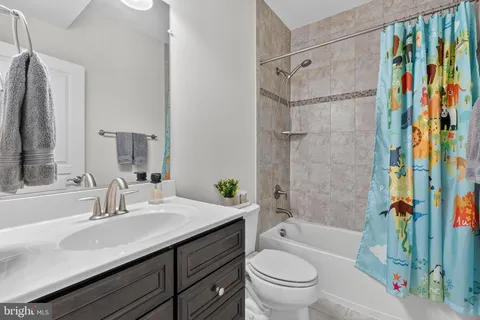 $1,250,000 | 6628 Jessamine Lane, Annandale, VA 22003