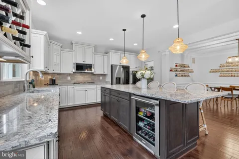 $1,250,000 | 6628 Jessamine Lane, Annandale, VA 22003