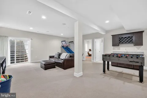 $1,250,000 | 6628 Jessamine Lane, Annandale, VA 22003