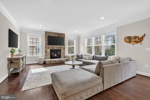 $1,250,000 | 6628 Jessamine Lane, Annandale, VA 22003