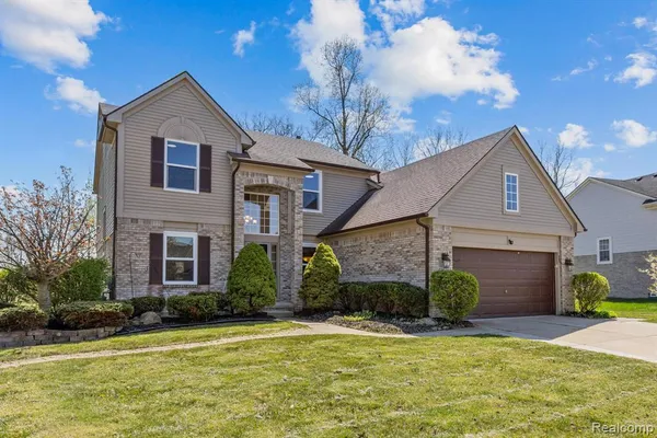 $459,900 | 43529 South Timberview Drive, Belleville, MI 48111