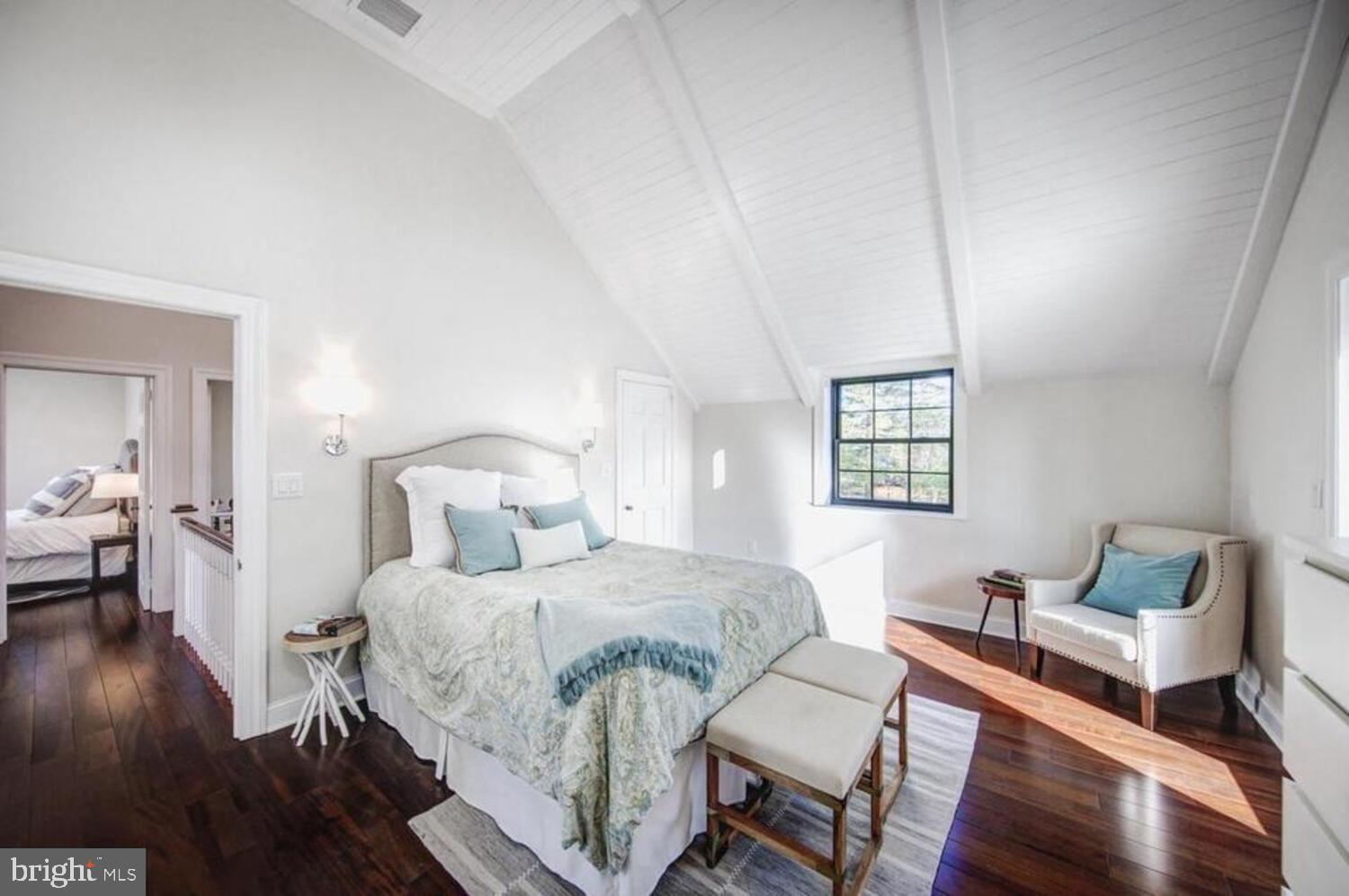 401 East Mill Road Flourtown, PA 19031 - Photo 21 of 33 Main bedroom