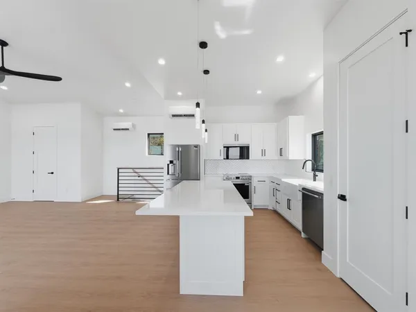 $599,500 | 1782 Fm 2951, Unit 26, Graford, TX 76449