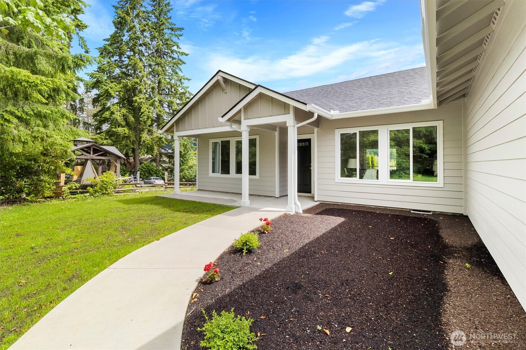 281 Shallow Shore Road Bellingham, WA 98229 - Photo 3 of 40 Gallery Image 3