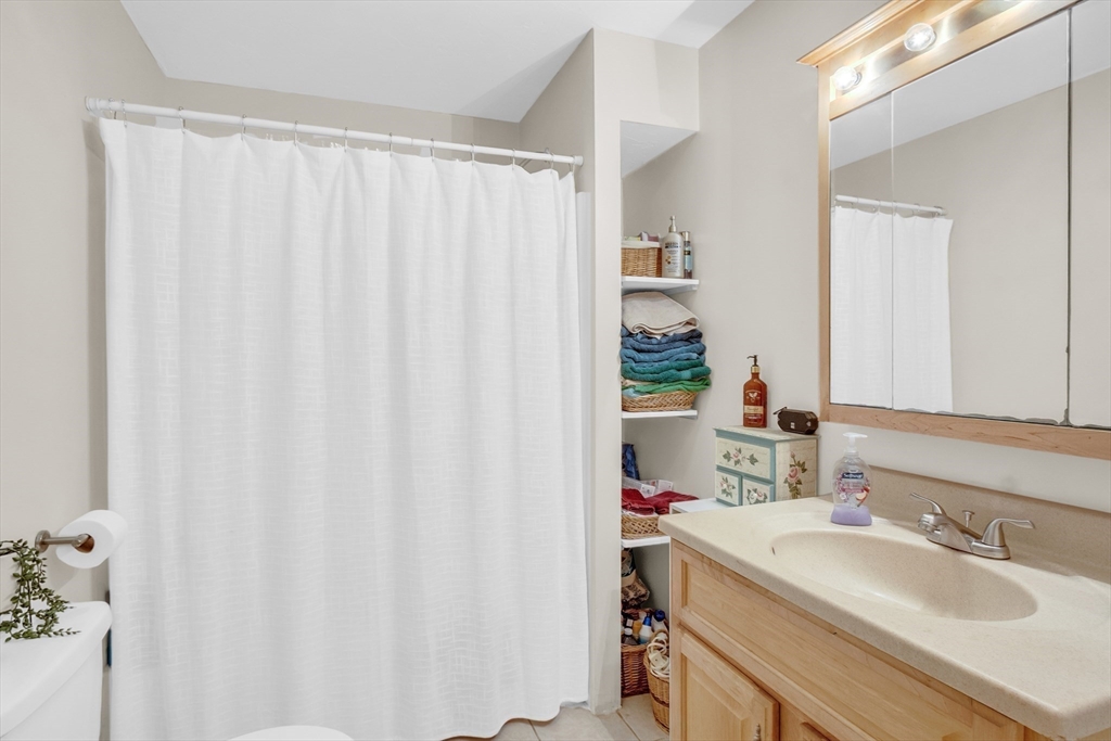 300 Clark Street Rochdale, MA 01542 - Photo 11 of 26 Gallery Image 11