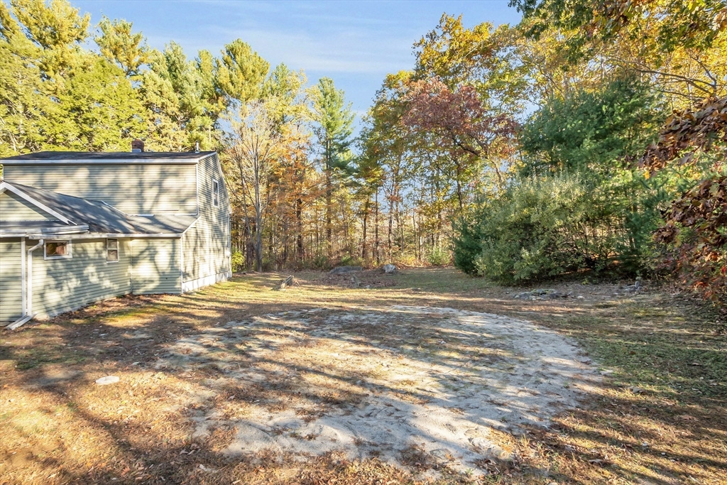 300 Clark Street Rochdale, MA 01542 - Photo 4 of 26 Gallery Image 4