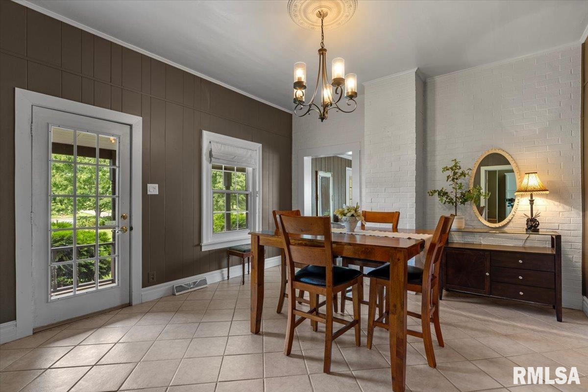 7030 Mansion Road Chatham, IL 62629 - Photo 16 of 66 Gallery Image 16