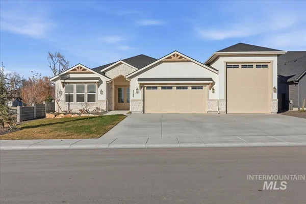 $759,900 | 7186 East Chicken Hawk Loop, Nampa, ID 83686