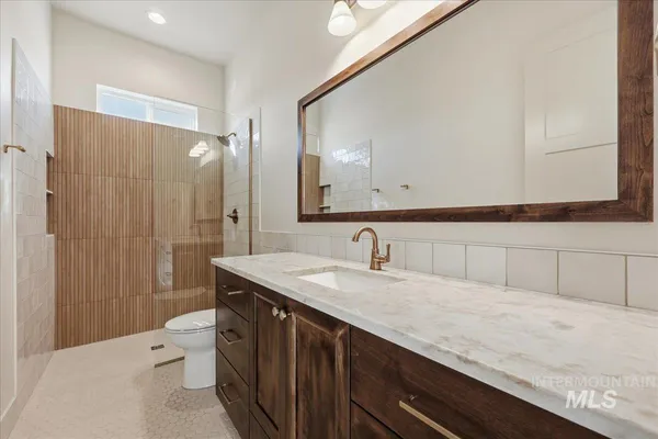 $759,900 | 7186 East Chicken Hawk Loop, Nampa, ID 83686