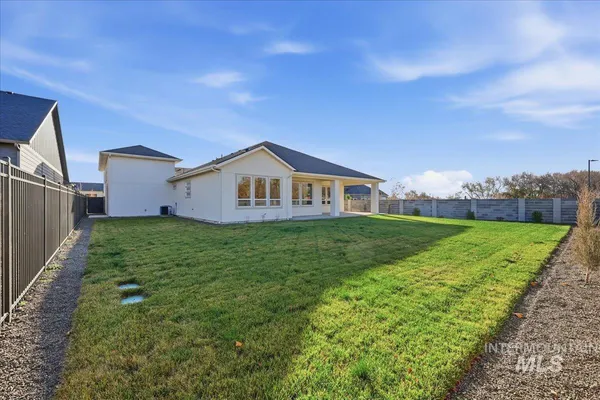$759,900 | 7186 East Chicken Hawk Loop, Nampa, ID 83686