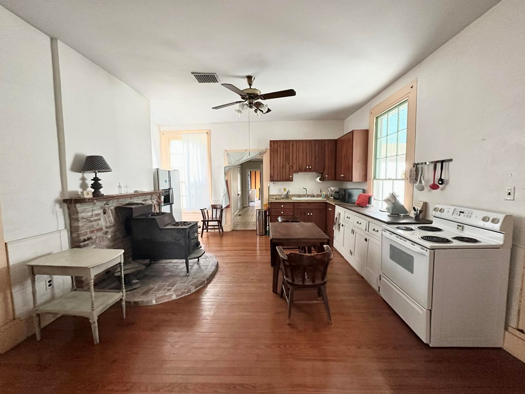 29691 Burtons Shore Road Onley, VA 23418 - Photo 9 of 41