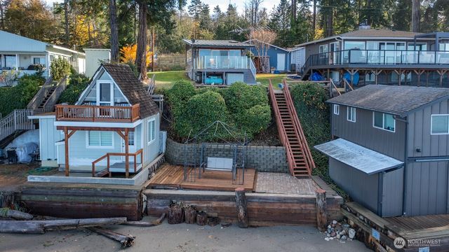 a house view with a outdoor space