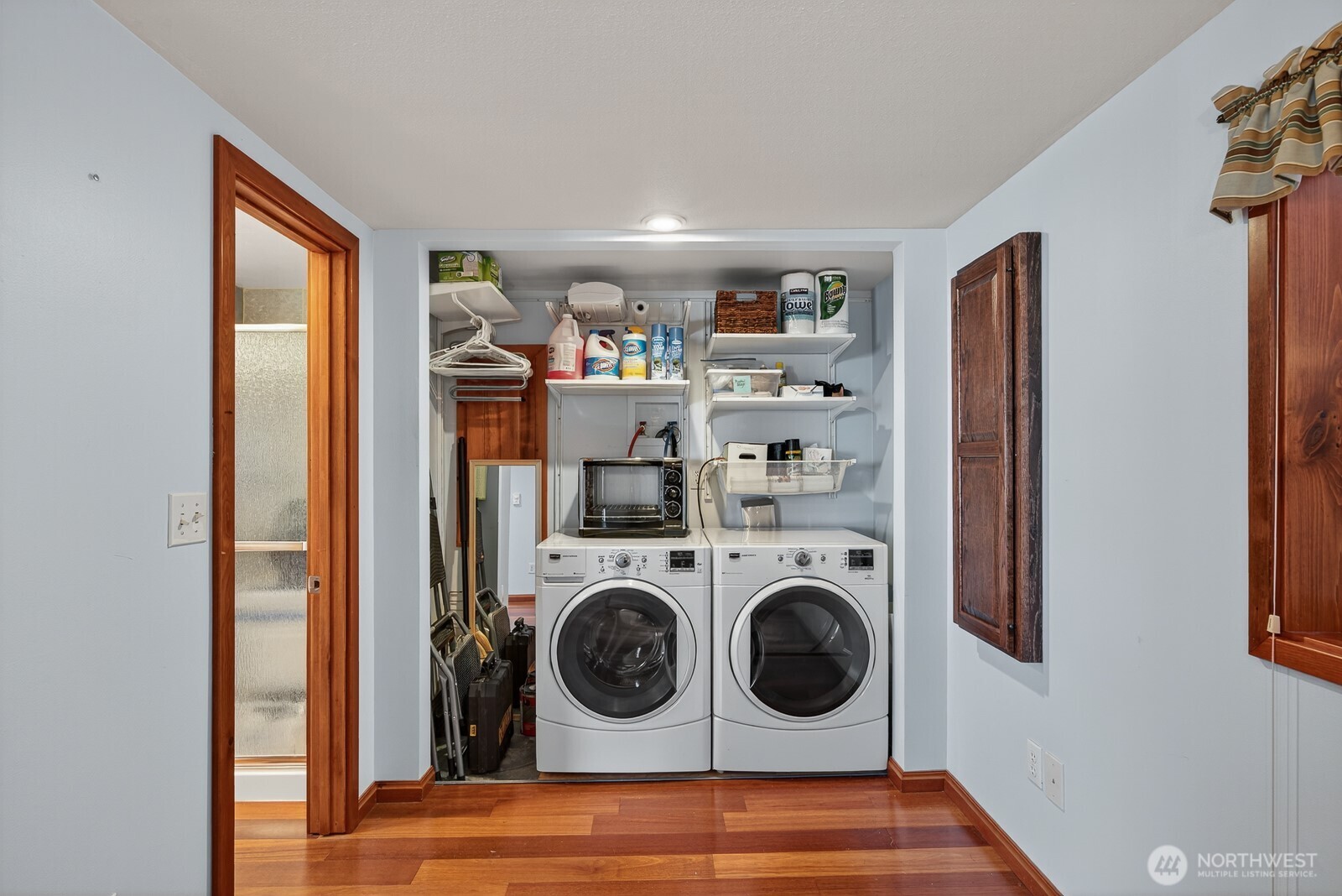 19422 Soundview Drive Northwest Stanwood, WA 98292 - Photo 19 of 33 a utility room with dryer and washer