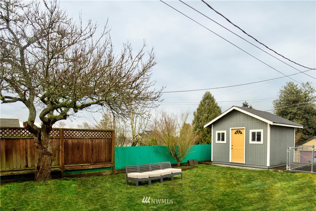 5907 45th Avenue Southwest Seattle, WA 98136 - Photo 2 of 24 Gallery Image 2
