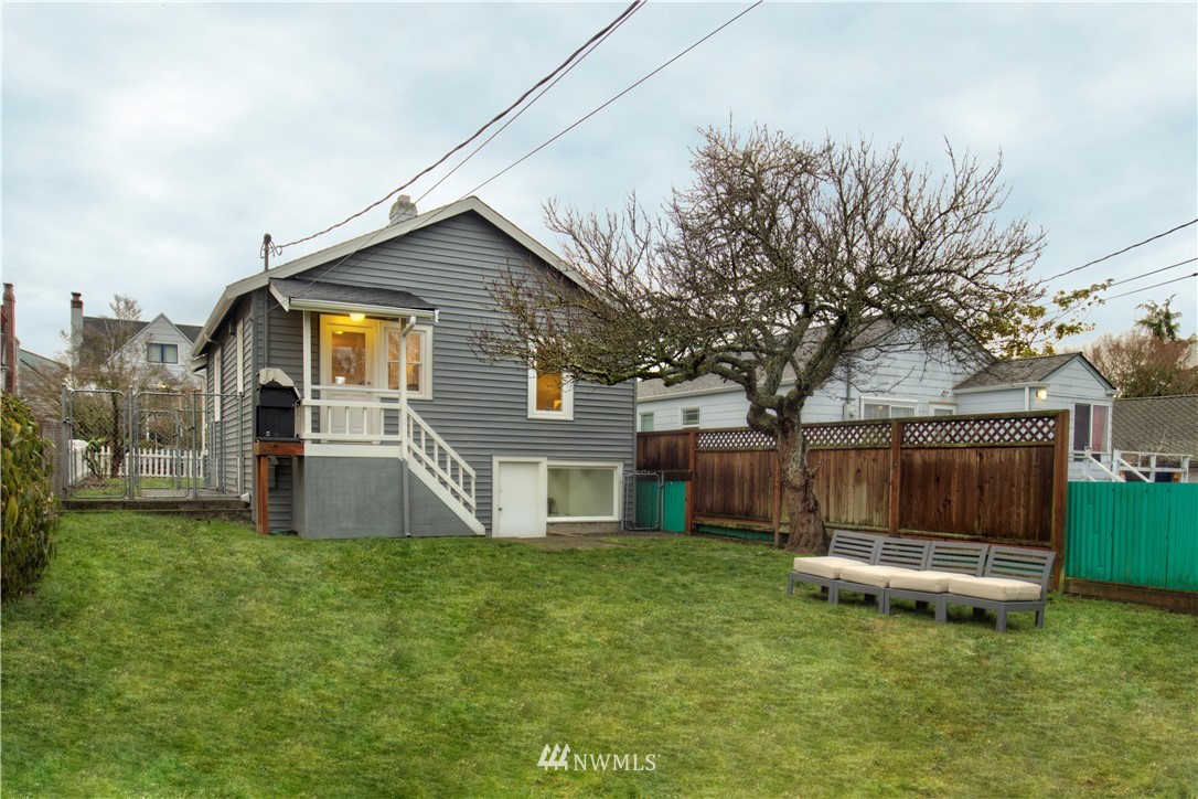 5907 45th Avenue Southwest Seattle, WA 98136 - Photo 3 of 24 Gallery Image 3