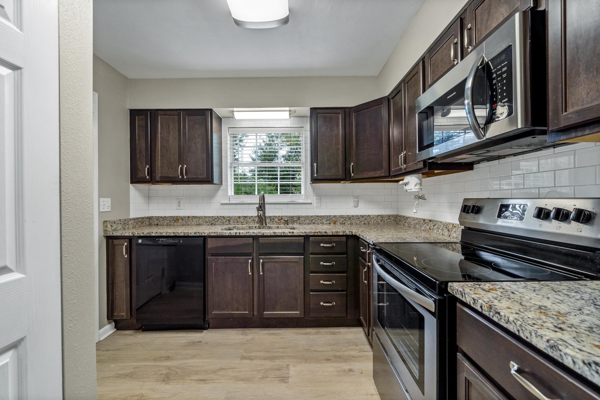 208 West Sycamore Avenue Foley, AL 36535 - Photo 9 of 21