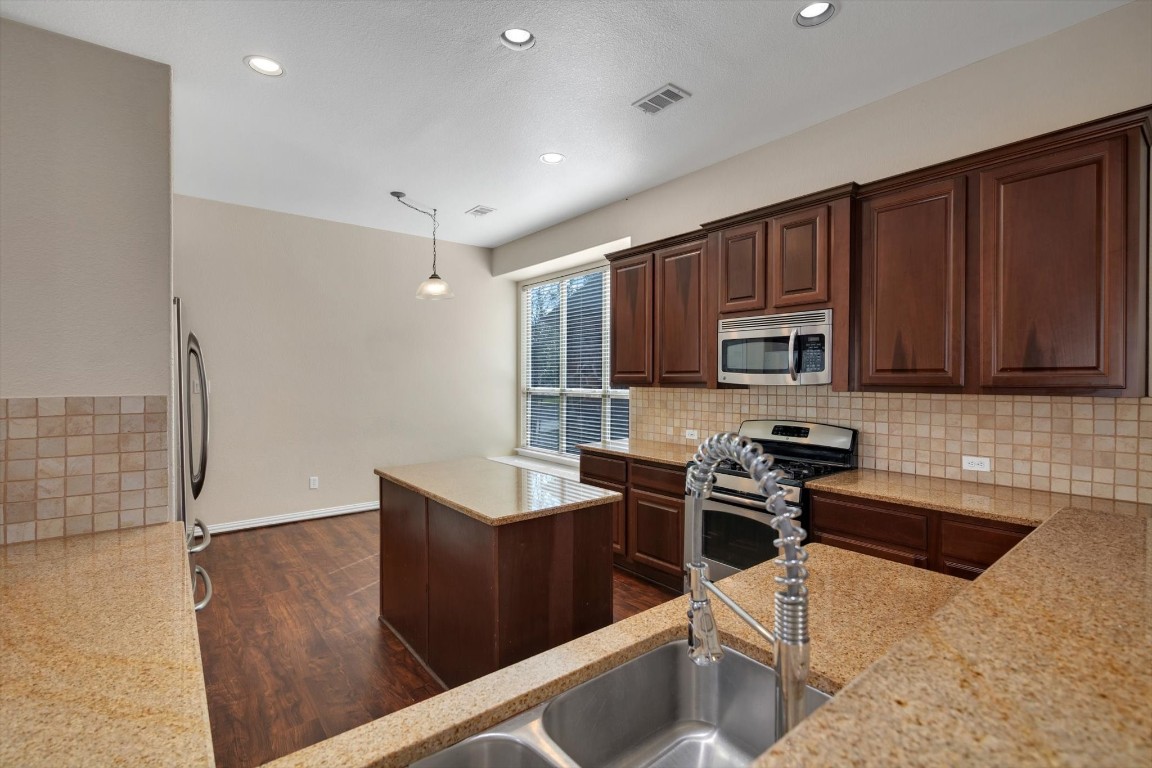14307 Andrews Ridge Lane Humble, TX 77396 - Photo 16 of 40