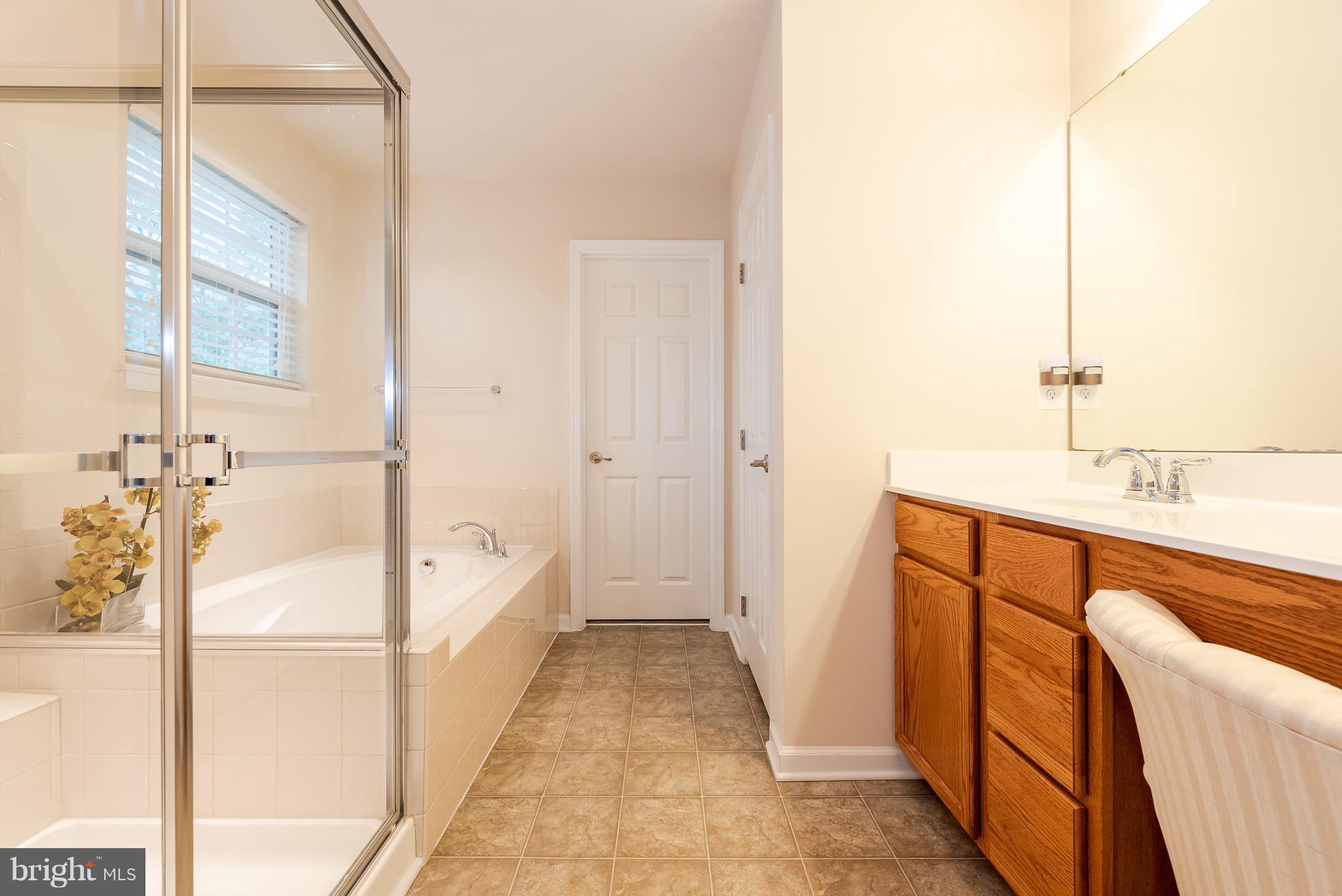 5708 Country Farm Road White Marsh, MD 21162 - Photo 22 of 30 Bath (Master)