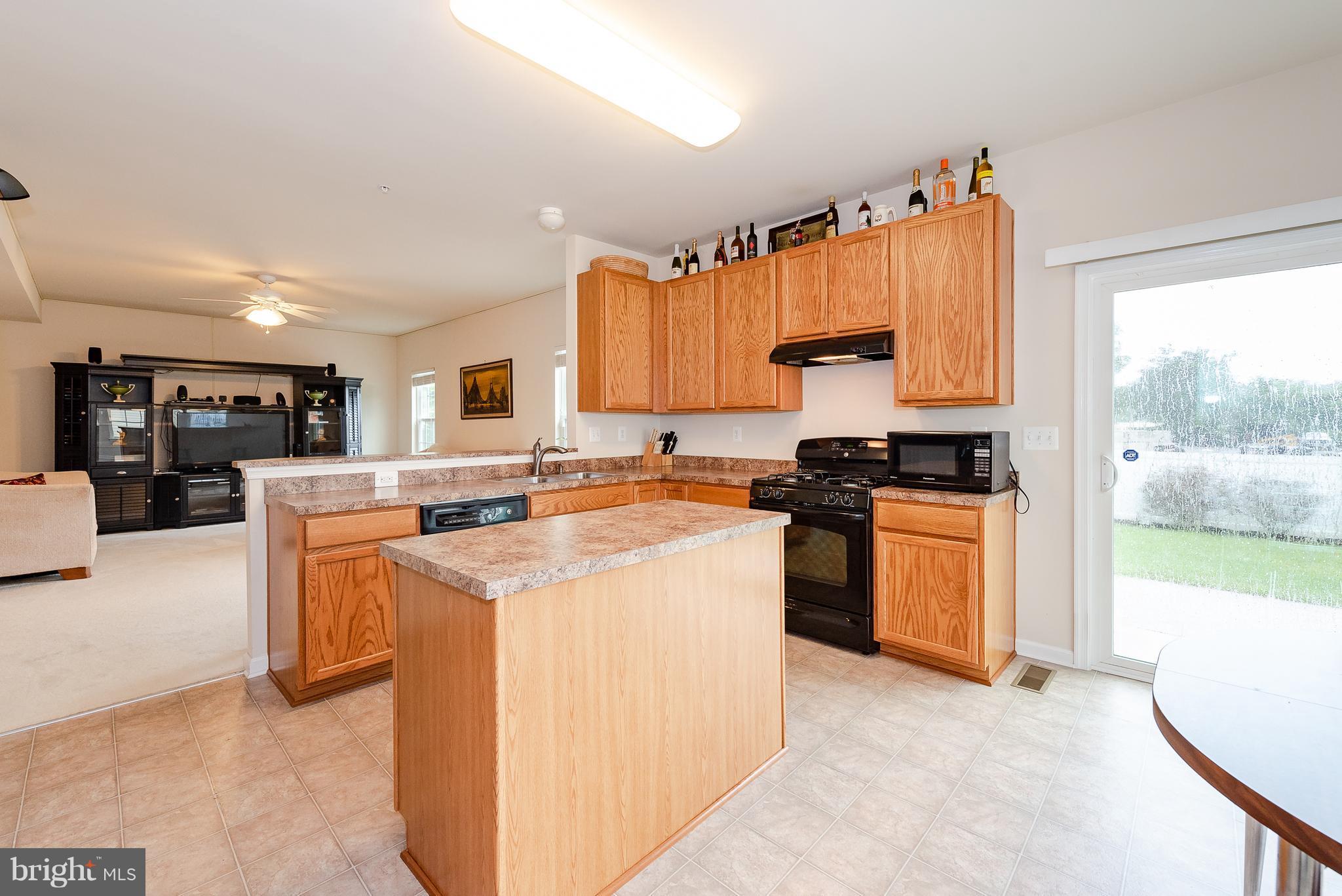 5708 Country Farm Road White Marsh, MD 21162 - Photo 9 of 30 Kitchen
