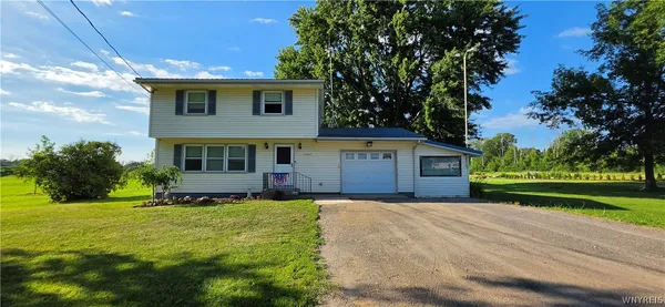 $199,900 | 11307 Slade Road, Ridgeway, NY 14103