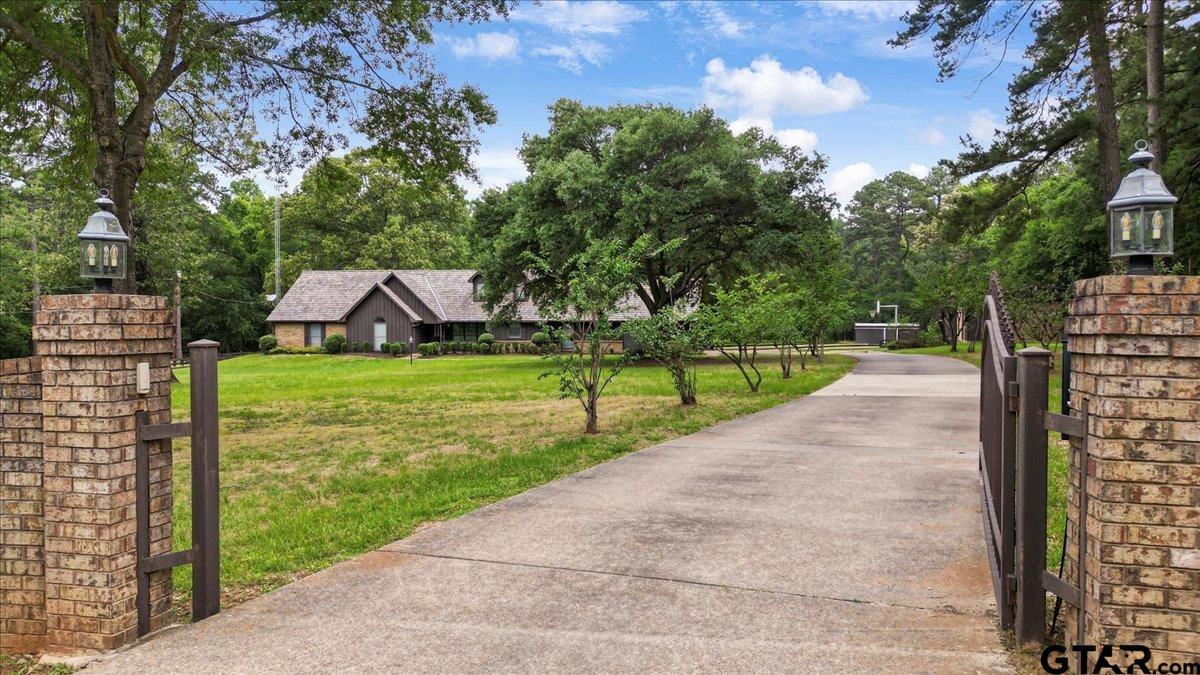 15246 7 League Road Tyler, TX 75703 - Photo 2 of 43 a view of a park with large trees
