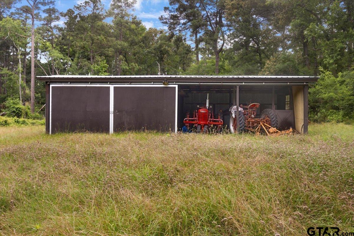 15246 7 League Road Tyler, TX 75703 - Photo 36 of 43 a view of outdoor space and yard