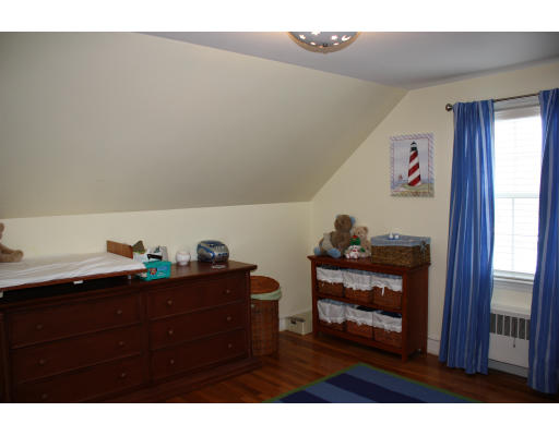 33 Pilgrim Way Walpole, MA 02032 - Photo 12 of 18 Gallery Image 12