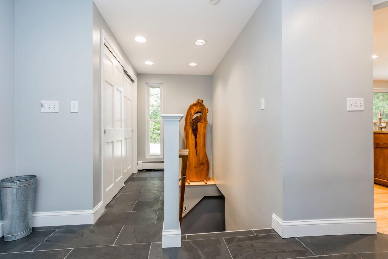 10 Stone Brooke Road Scarborough, ME 04074 - Photo 4 of 50 20240924KP-71033