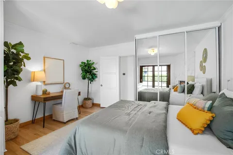 $2,690,000 | 424 South Meadows Avenue, Manhattan Beach, CA 90266