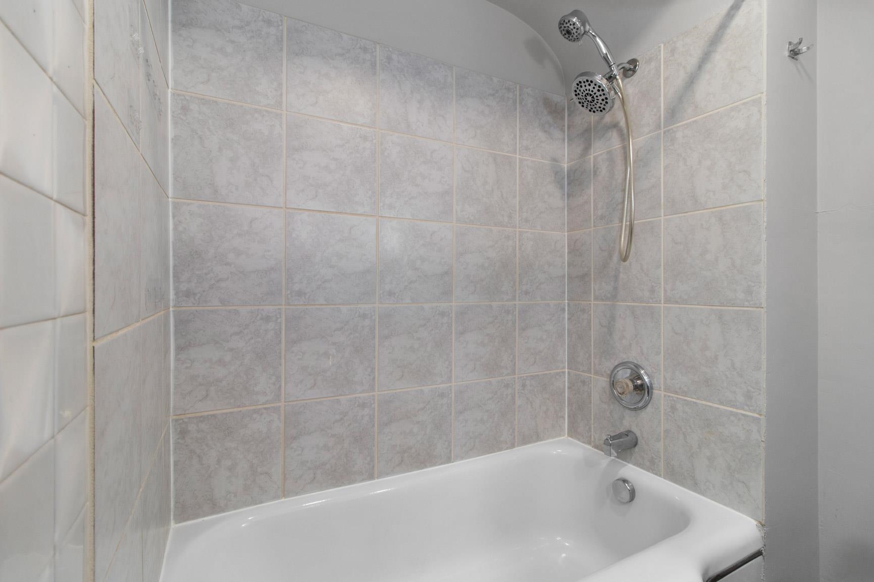 3928 North Cedar Street Spokane, WA 99205 - Photo 11 of 26