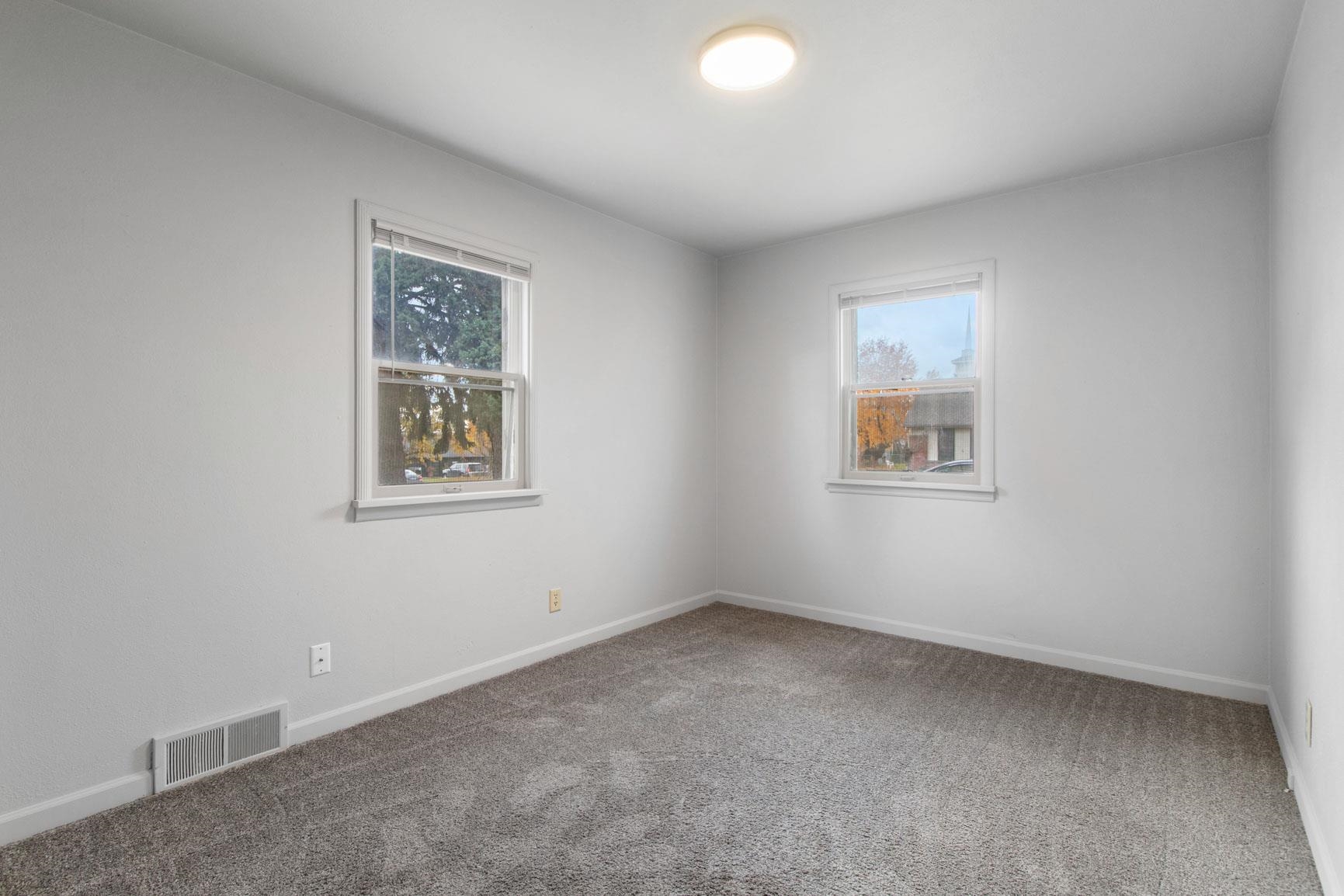 3928 North Cedar Street Spokane, WA 99205 - Photo 12 of 26