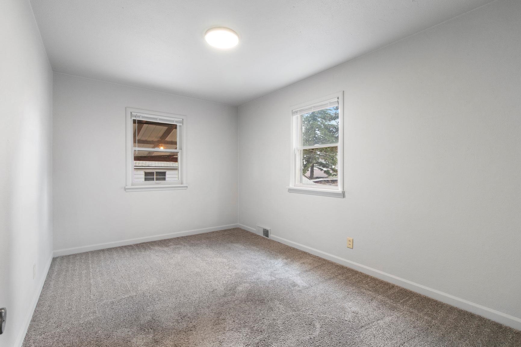 3928 North Cedar Street Spokane, WA 99205 - Photo 14 of 26