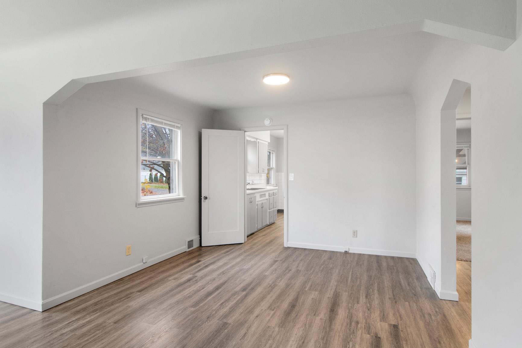 3928 North Cedar Street Spokane, WA 99205 - Photo 5 of 26